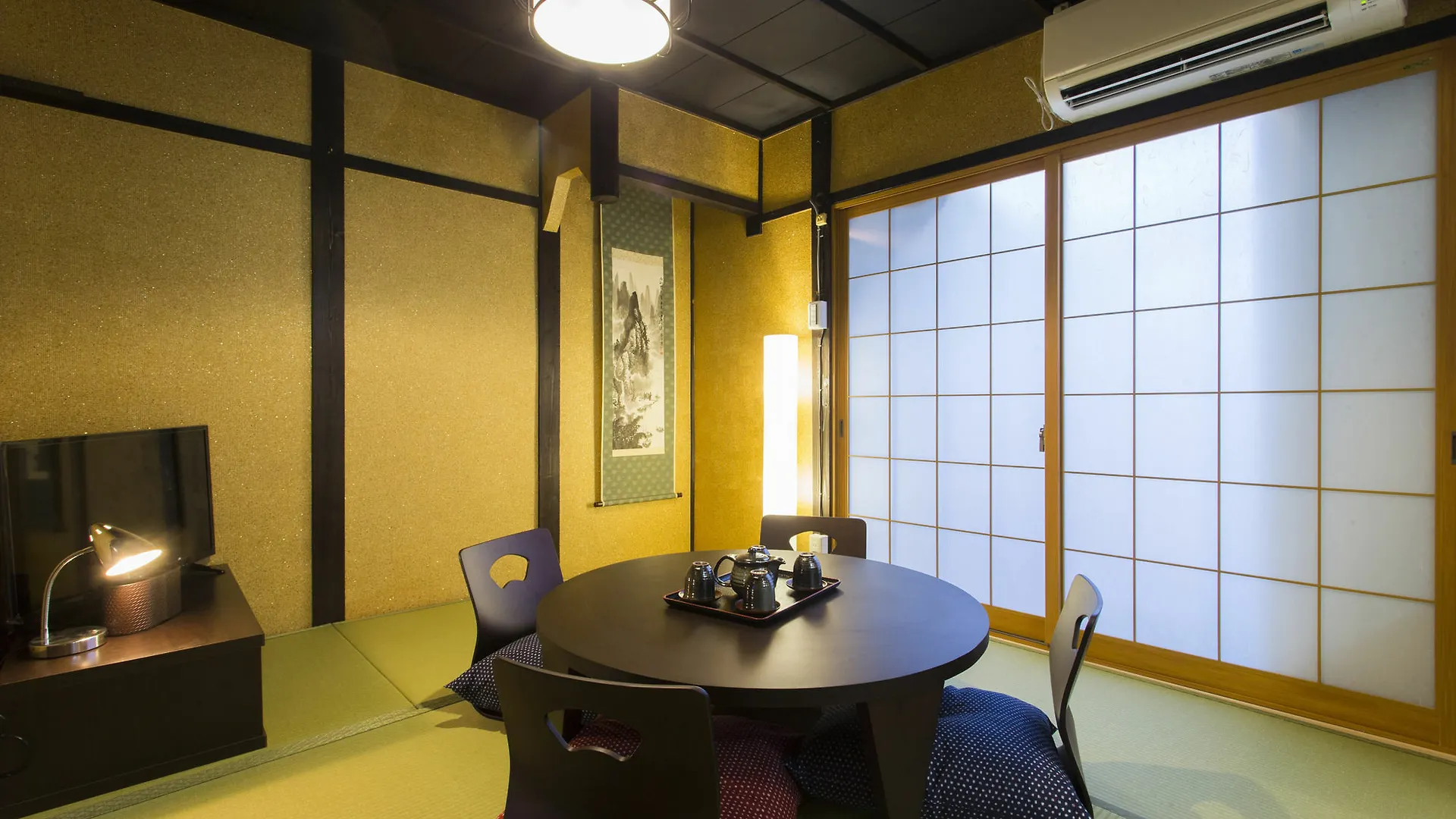 Kamigata Oyado Hachijo Apartment Kyoto Japan